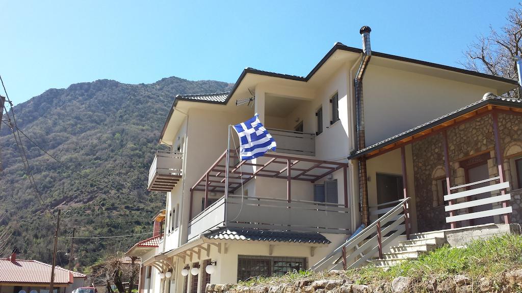 To Greki Hotel Livartzi Exterior foto