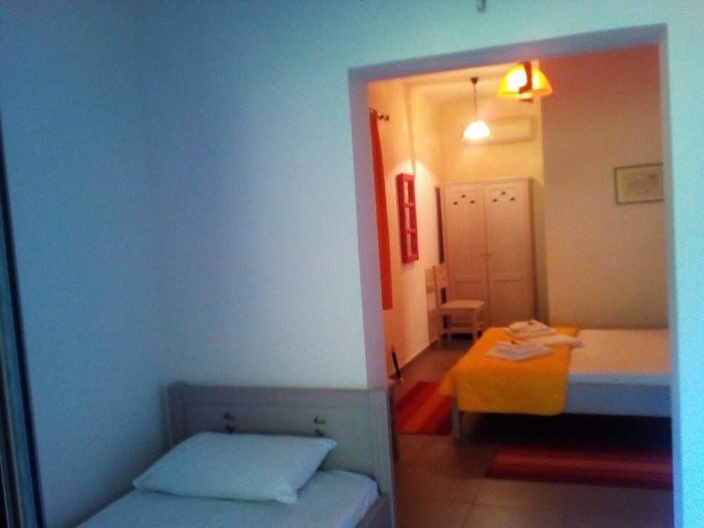 To Greki Hotel Livartzi Exterior foto